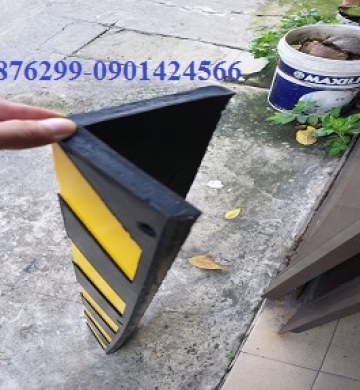 ỐP CỘT CHỮ V