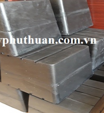 Đế cao su kê ô tô