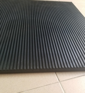 Cao su sọc dọc