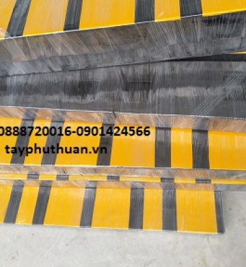 ĐỆM CHỮ I