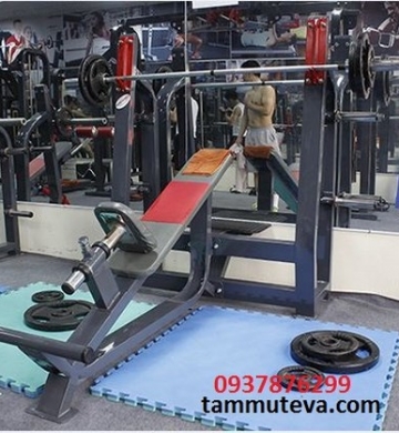 THẢM MÚT TRONG PHÒNG TẬP GYM