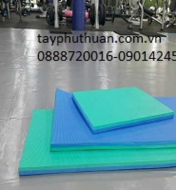 TẤM THẢM MÀU XANH LÓT SÀN ĐỘ DÀY 18MM