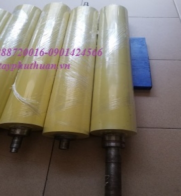 Đắp trục rulo cao su màu vàng chịu lực